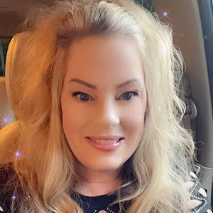 Meet your Posher, Kellie a.